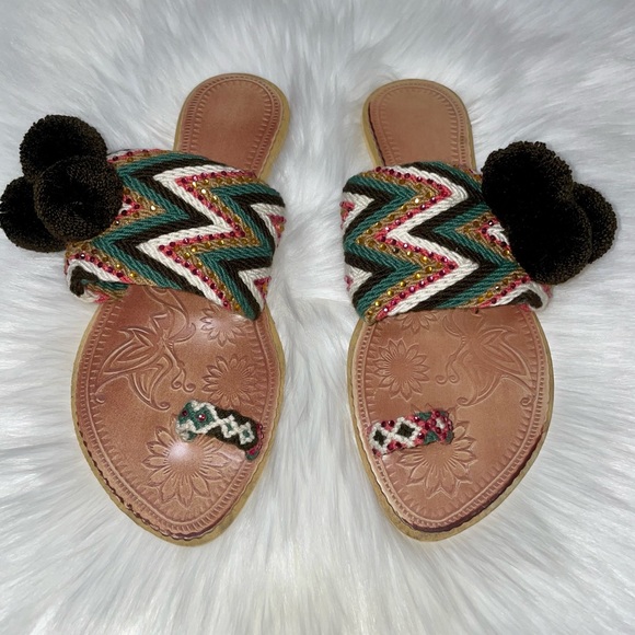 🇨🇴🦋 Handwoven Wayuu Sandals - Picture 3 of 10